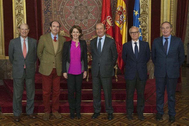  Barcina Con Miembros Del Círculo De Navarra En Madrid