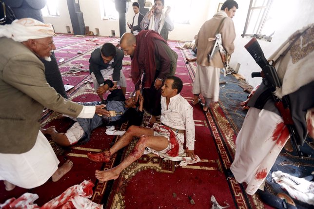 Dos atentados suicidas en mezquitas de Yemen dejan al menos 24 muertos