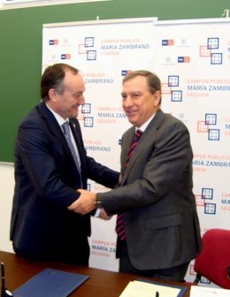 Mateos (d), con el rector de la UVA