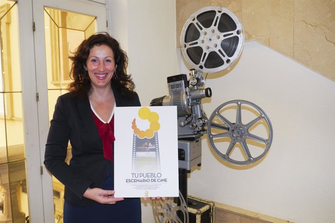 La diputada provincial de Cultura presenta un concurso de localizaciones