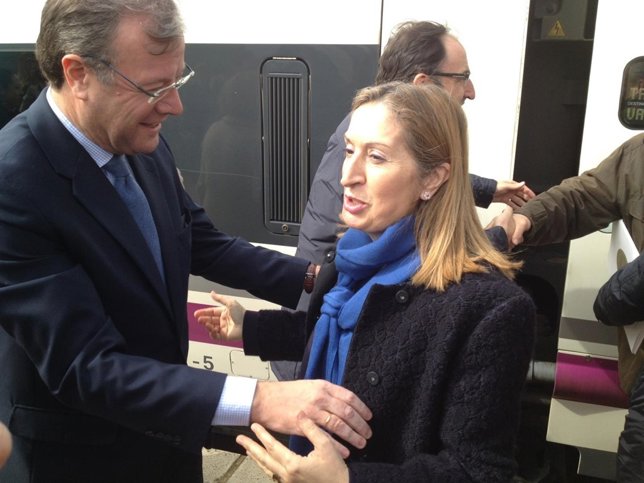 Silváb (I) y Ana Pastor (D)