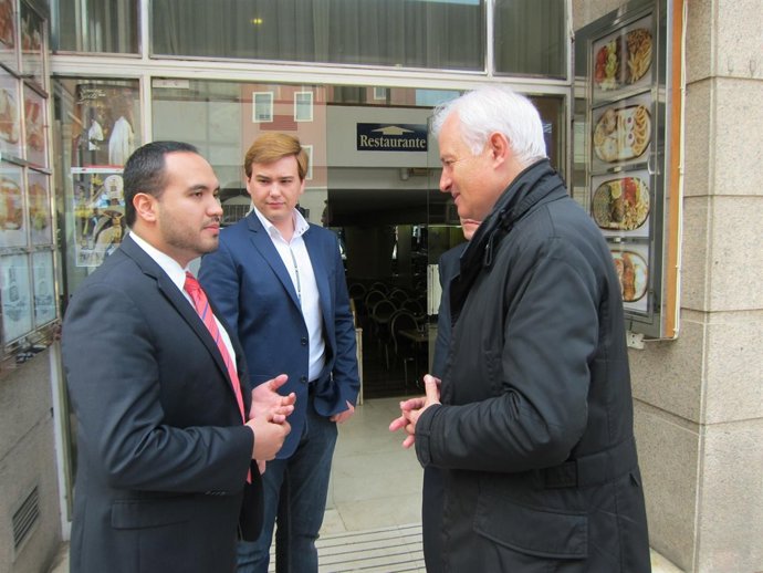 Eloy Suárez con el presidente de red Lider, Jeisson Rodríguez