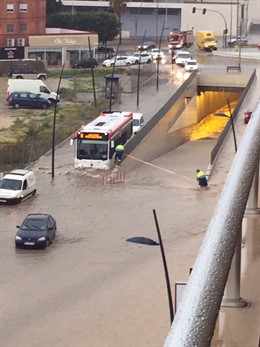 Paso subterráneo en el barrio de Los Molinos