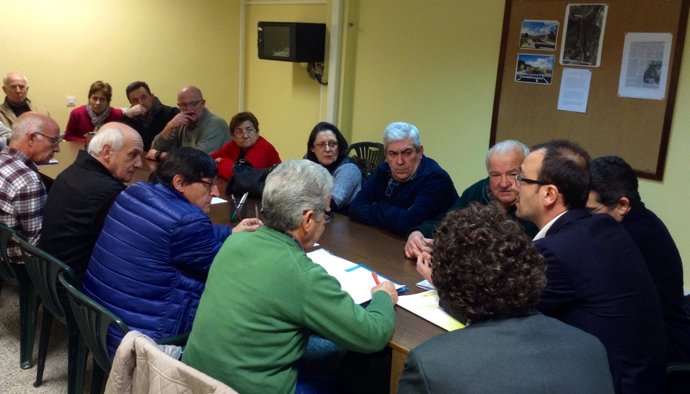 López Estrada se reúne con miembros de la Unión Vecinal 