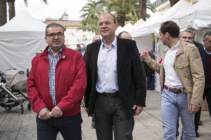 Monago con José Rangel, candidato de Oliva de la Frontera