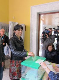 Teresa Rodríguez vota con la sensación de que "algo va a cambiar"