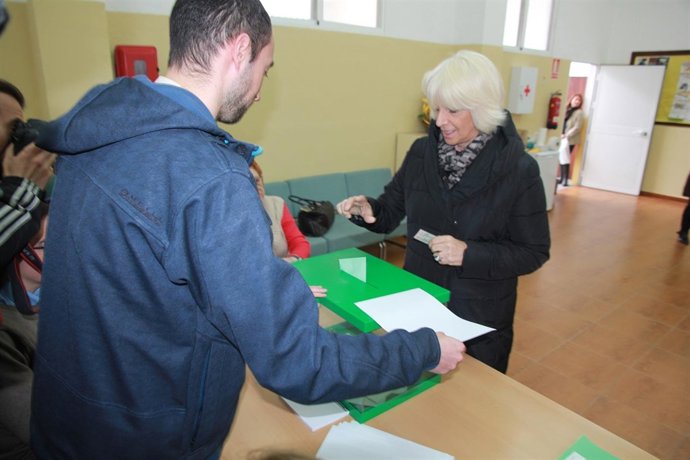 Martínez votando este domingo
