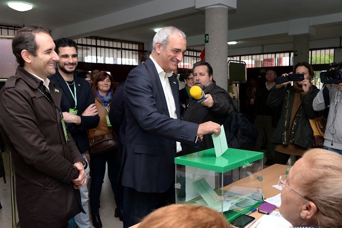 Ruiz votando este domingo