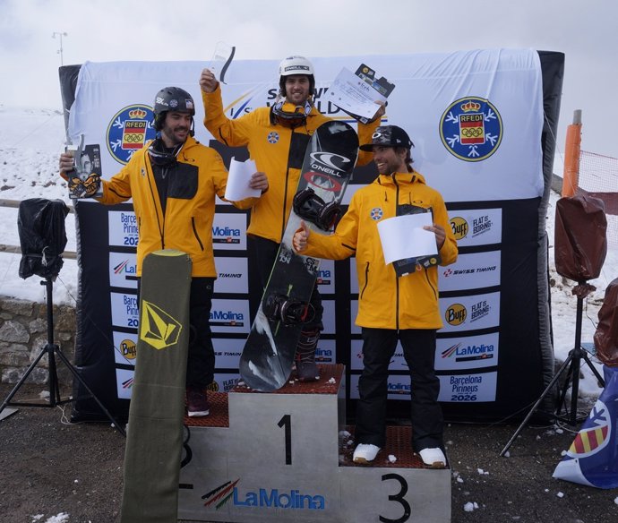 Lucas Eguibar y Ana Amor campeones de España de snowboard cross SBX en La Molina
