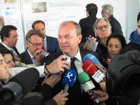 Monago enmarca en la "decisión" andaluza si se ha apostado por el "paro"