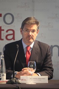 Catalá dice que a Díaz "no le ha pasado desgaste" la corrupción y el paro