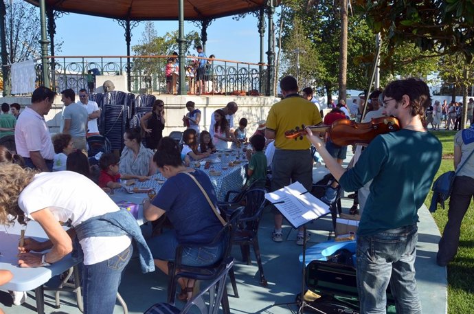 Talleres callejeros de los centros cívicos