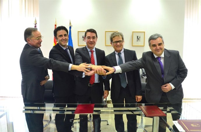 Firma del convenio en materia de accidentes de trabajo