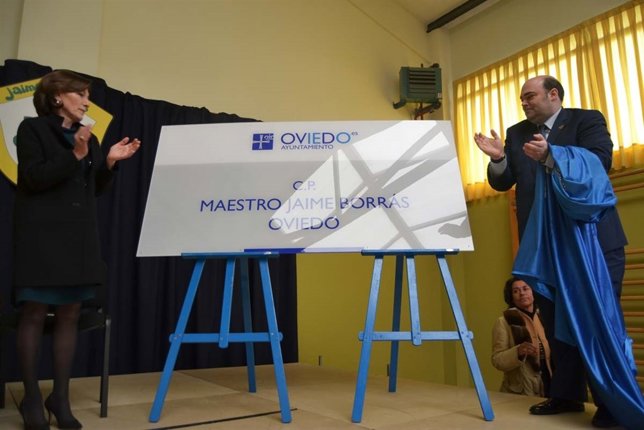 Colegio Público Maestro Jaime Borrás, homenaje al ex director fallecido