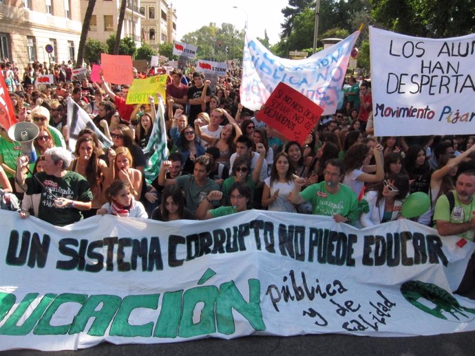 Imagen de la manifestación de estudiantes en la huelga general