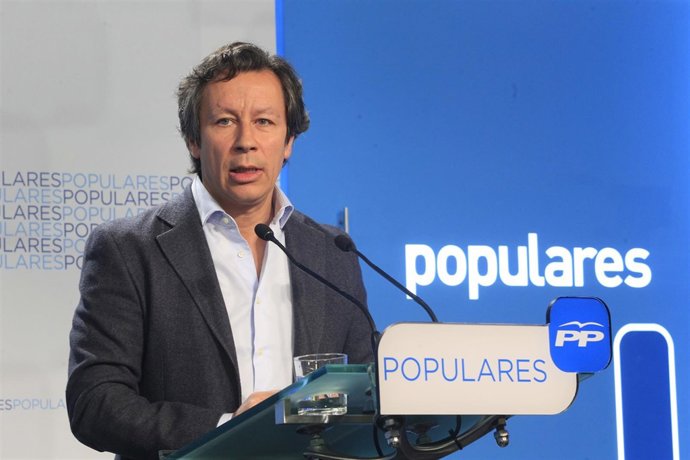 Carlos Floriano tras la Comisión Ejecutiva Nacional del PP