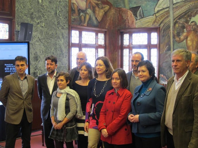 Alonso y Conde, con directores de los museos