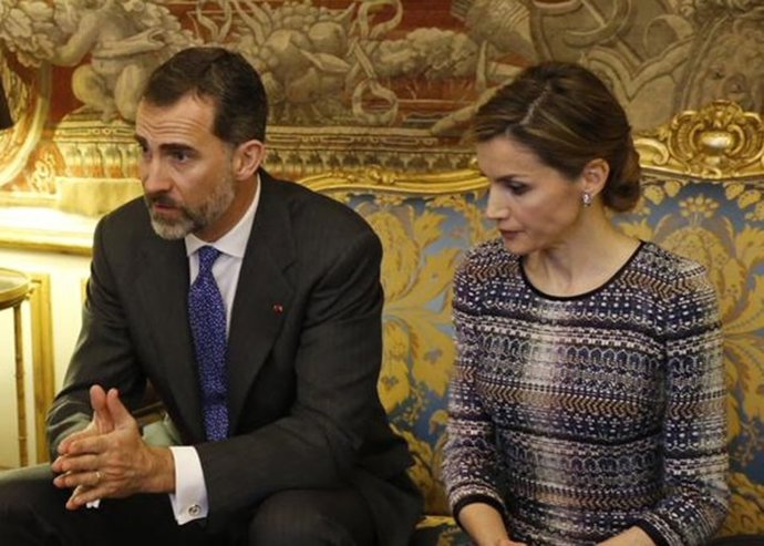 Felipe y Letizia, destrozados por el trágico accidente de avión