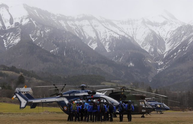 Localizan los restos del avión siniestrado en los Alpes