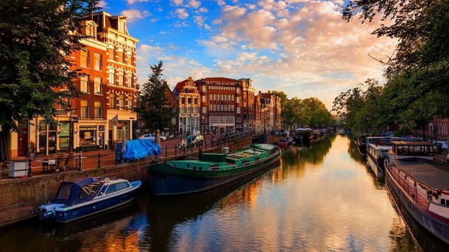 Primera agencia de viajes que se preocupa por los españoles