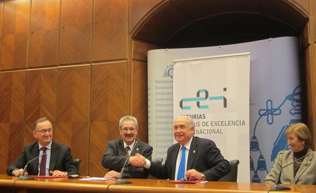 Firma entre el Principado y la Universidad para la transferencia de conocimiento