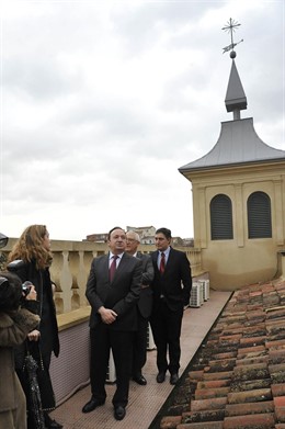 Sanz inaugura rehabilitación Palacio de los Chapiteles