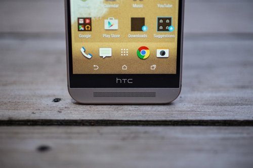 HTC One E9 incluirá una pantalla glossy