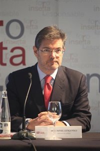 Rafael Catalá dice que la investigación del accidente aéreo será "larga"