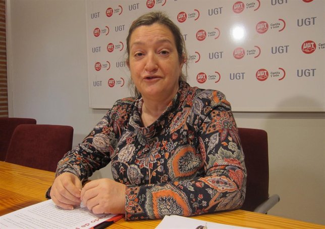La secretaria regional de FSP-UGT, Carmen Amez, en rueda de prensa