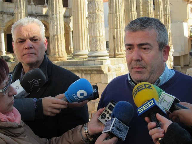 Presentación revista Semana Santa de Mérida