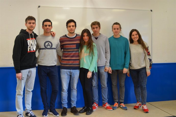 Ocho estudiantes del CEU, premiados por el proyecto 'El fútbol es así'