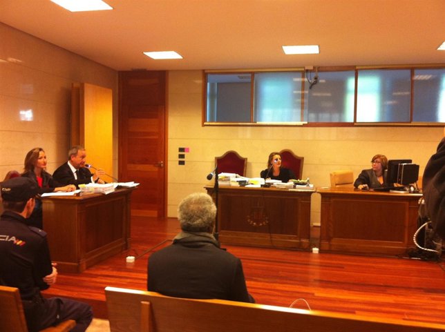 Leonardo Patterson en el juicio en Santiago