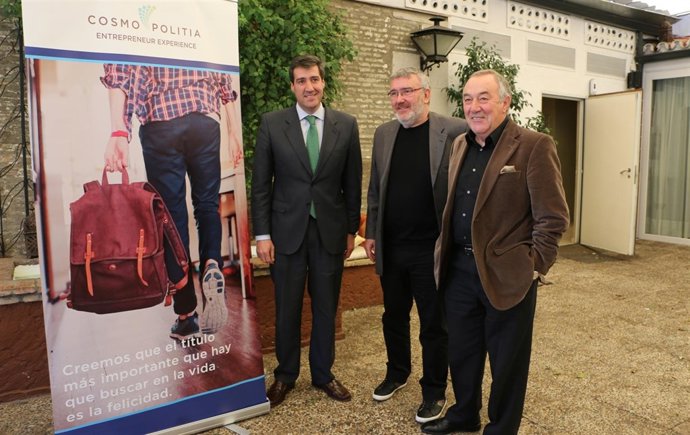 Antonio Cerero, Francisco Ortiz y Julio Moreno, responsables de 'Cosmopolitia'