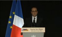 Hollande indica que hay ciudadanos de quince países entre las víctimas del accidente aéreo
