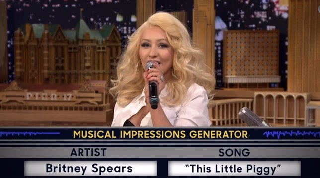 Christina Aguilera imita a Britney Spears en el Tonight Show
