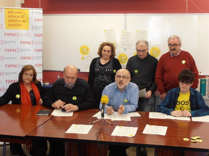 Rueda de prensa de la Muce con representantes comunidad educativa