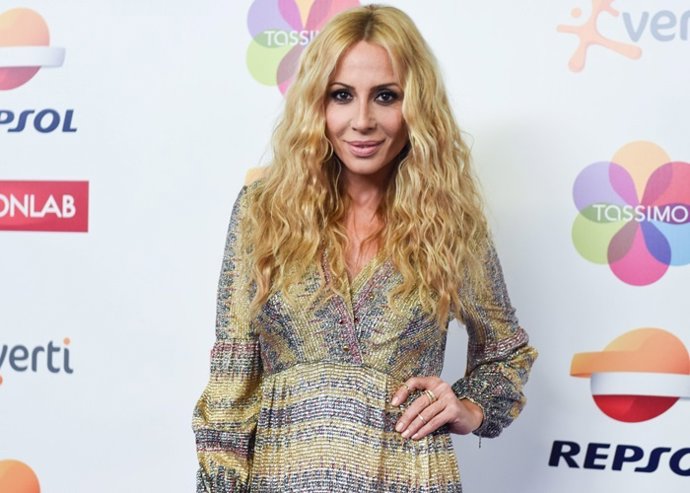 Marta Sanchez en el concierto de La Noche de Cadena 100