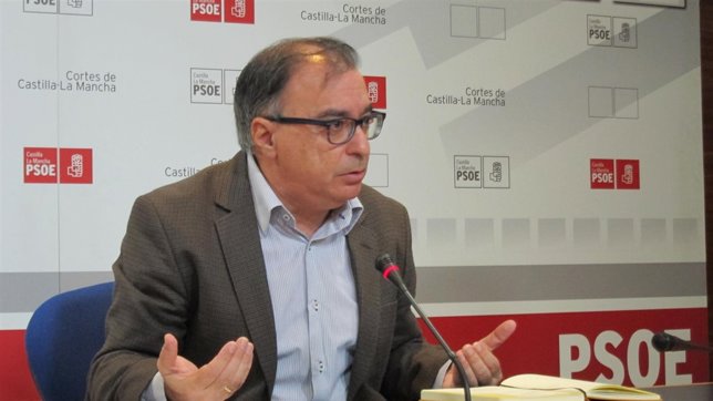 Mora en rueda de prensa