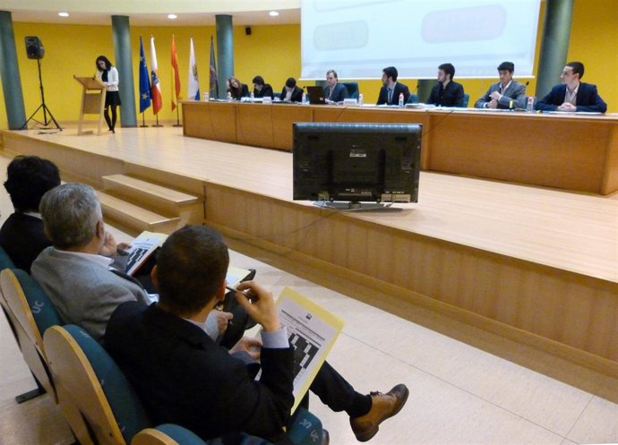 Liga de Debate de la UC