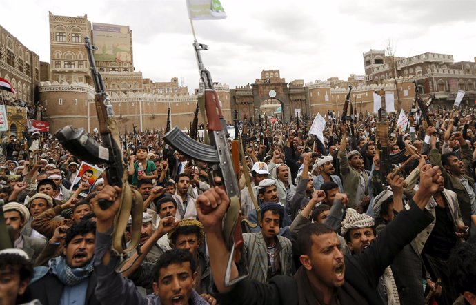 Protestas en Saná contra los bombardeos saudíes