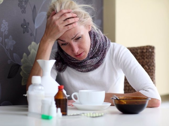 Gripe, mujer enferma