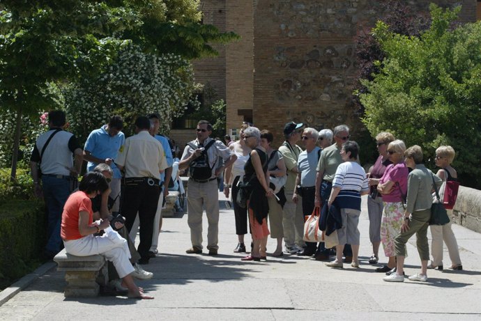 Turistas en La Alhambra