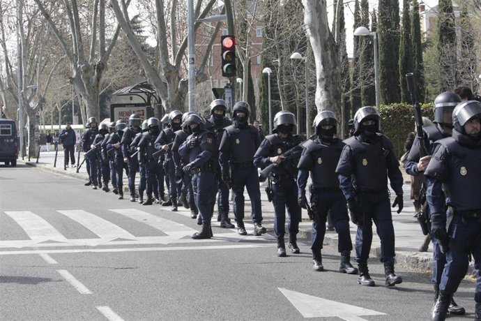 Policías antidisturbios