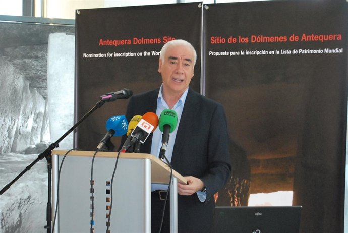 El consejero de cultura luciano alonso sólmenes museo sitio