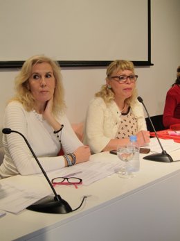 Portavoz de la Asamblea Montse Neira y Paula Ezquerra, de Prostitutas Indignadas