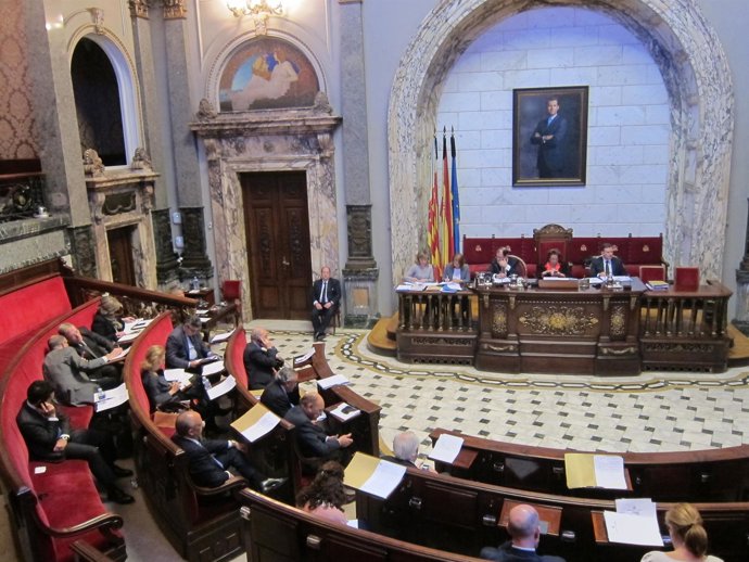 Imagen del equipo de Barberá durante el pleno 