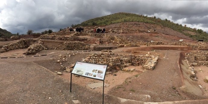 26 03 15. Visitas Gratuitas Al Yacimiento Argárico De La Bastida