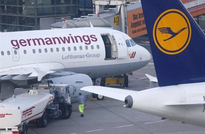 Lufthansa no desmiente que el piloto no pudiera acceder a cabina