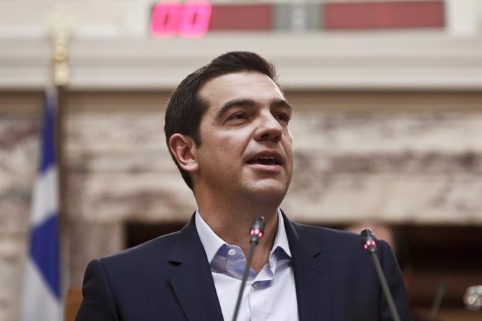 Tsipras pide "iniciativas políticas audaces" para superar la crisis