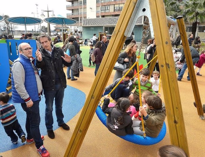 Nuevo parque infantil en la Plaza del Machichaco